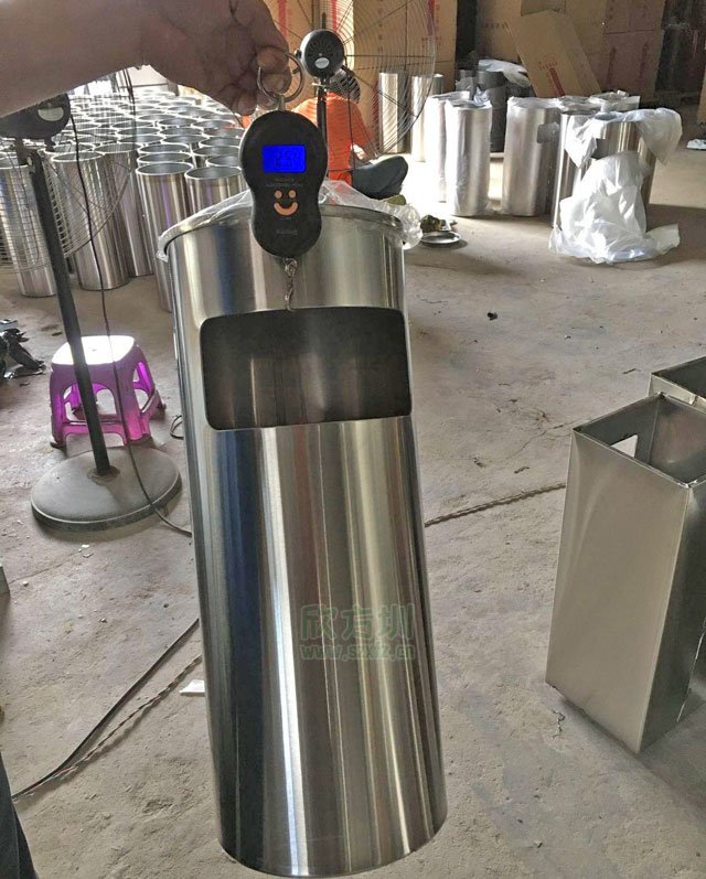 上海不銹鋼座地?zé)熁彝白愫裾娌膶?shí)料，確保質(zhì)量統(tǒng)一