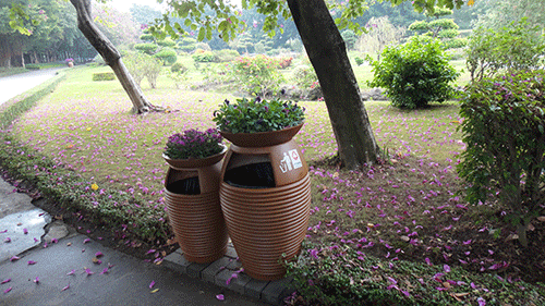  汕頭玻璃鋼花盆垃圾桶，點(diǎn)綴公園好環(huán)境。
